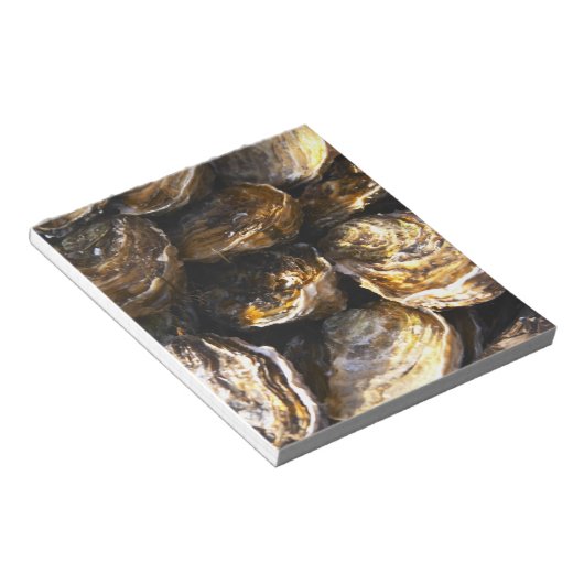 Ein Teller Austern. Notizblock (angewinkelt)