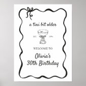 Ein Tini Bit Ältere Espresso Martini Willkommenspe Poster (Vorne)