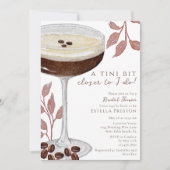 Ein Tini etwas Naher Espresso Martini Brautparty Einladung (Vorderseite)