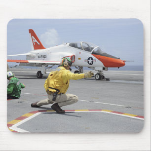 Ein tireur an Bord des Flugzeugträgers Mousepad