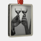 Ein Toast Silbernes Ornament (Rechts)