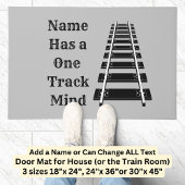 Ein Track-Mind-Add-Name personalisieren Funny Trai Fußmatte