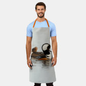 Ein Treffen der gehobenen Merganser Enten am Teich Schürze (Getragen)