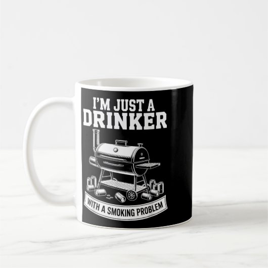 Ein Trinker mit einem Rauchproblem, der BBQ-Dädas Kaffeetasse (Links)