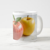 Ein Trio von Äpfeln Jumbo-Tasse (Vorderseite Rechts)