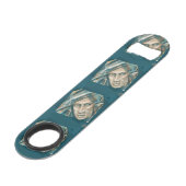 Ein trotziger grüner Elf Speedflaschenöffner (Vorderseite Schrägansicht)