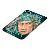 Ein trotziger grüner Waldelf unter den Blätter Magnet (Linke Seite)