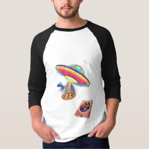 Ein UFO, das Pizza liefert. T-Shirt