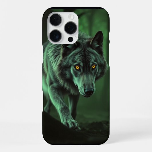 Ein unheimlicher Blick eines Nachtwolfs iPhone Hülle (Rückseite)