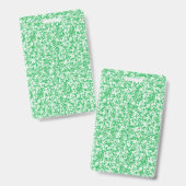 Ein üppiger, grüner Farn mit zarten, rauen Fronten Ausweis (Vorder- & Rückseite)