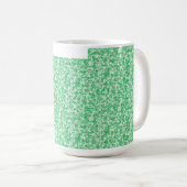 Ein üppiger, grüner Farn mit zarten, rauen Fronten Kaffeetasse (VorderseiteRechts)