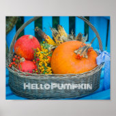 Ein Urlaubskorb mit Kürbis Poster (Vorne)