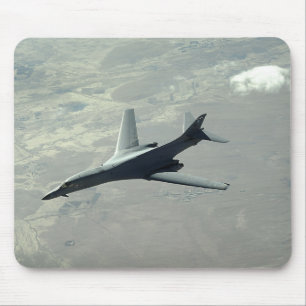 Ein US-LuftwaffeB-1B Lancer auf einer Mousepad