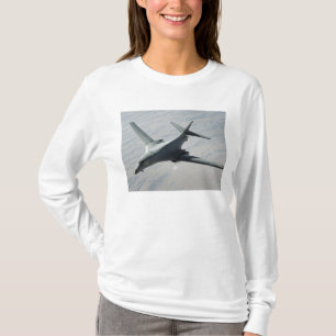 Ein US-LuftwaffeB-1B Lancer auf einer T-Shirt