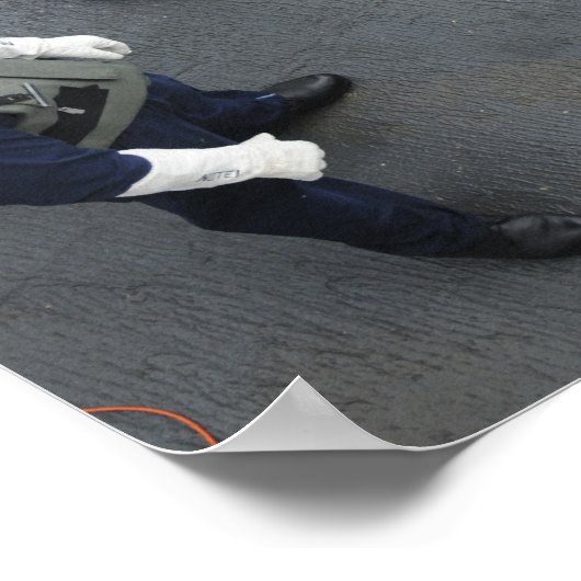 Ein US-Seeleute feuert einen 50-Kaliber M2HB Poster (Ecke)