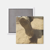 Ein US-Soldat läuft auf einem schmutzigen Pfad Magnet (Vorderseite/Rückseite)