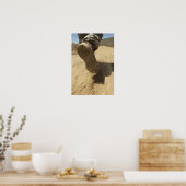 Ein US-Soldat läuft auf einem schmutzigen Pfad Poster (Küche)