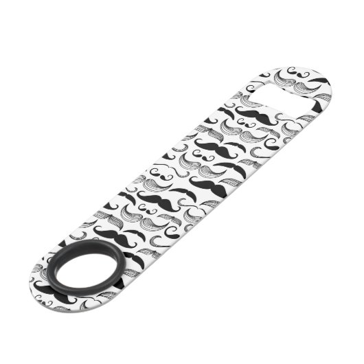 Ein Verein der Herren. Schnurrbartmuster 2 Speedflaschenöffner (Rückseite Schrägansicht)