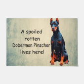 Ein verwöhnter Rotten Doberman Pinscher lebt hier Fußmatte (Vorderseite)