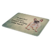 Ein verwöhnter, rottierter Bulldogge Schneidebrett (Ecke)