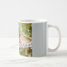 Ein Vogel in der bath-Tasse Kaffeetasse