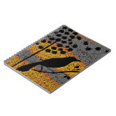 Ein Vogel unter den Feathers Spiral Notebook Notizblock (Linke Seite)