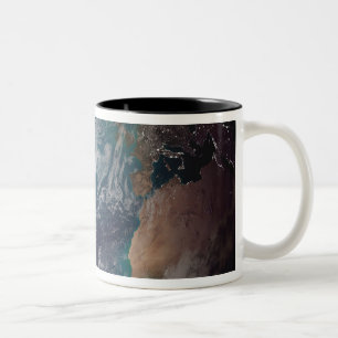 Ein volles - Ansicht von Erde globale Daten 2 Zweifarbige Tasse