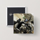 Ein vollständig montierter Helm für die Crew Button (Vorne & Hinten)