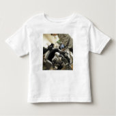 Ein vollständig montierter Helm für die Crew Kleinkind T-shirt (Vorderseite)