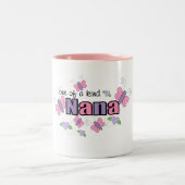 Ein von einer netten Nana Zweifarbige Tasse (Mittel)