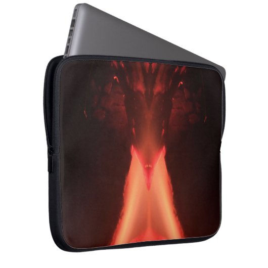 Ein Vulkan in Orange & Red Fire Laptopschutzhülle (Vorne Rechts)