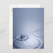 Ein Wassertropfen im Single, der in eine ruhige La Postkarte (Vorne/Hinten)