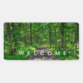 Ein Weg im grünen Wald Banner (Horizontal)