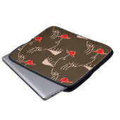 Ein weibliches Gesicht: abstraktes Muster. Laptopschutzhülle (Vorne Knopf)