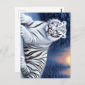 Ein weißer Tiger sitzt im Schnee Postkarte (Vorne/Hinten)