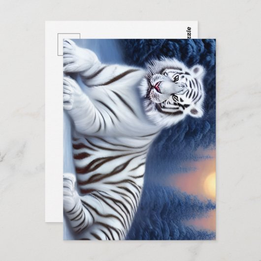 Ein weißer Tiger sitzt im Schnee Postkarte (Vorne/Hinten)