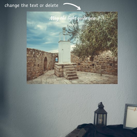 Ein weißes Leuchtturm und ein Olivenbaum Poster