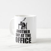 Ein weiterer Tag im Büro Kaffeetasse (Vorderseite Links)