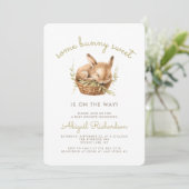 Ein wenig Bunny Sweet Neutral Baby Dusche Einladung (Stehend Vorderseite)