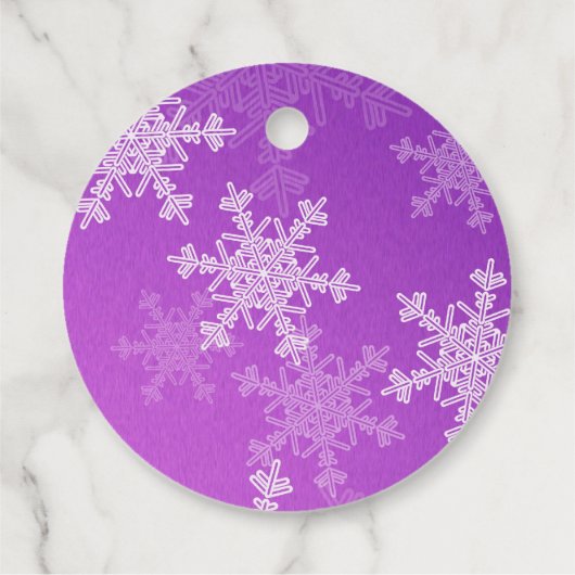 Ein wenig Schneeflocke Minimalistisches Lila Muste Geschenkanhänger (Rückseite)