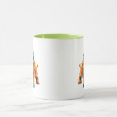 Ein wilder Löwe, der angreifen wird. Tasse (Zentrum)
