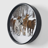 Ein Winter Landschaftlicher Laufpferde Uhr (Winkel)