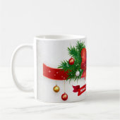Ein Wintertag mit Weihnachtsbaum bedeckt Schnee Tw Kaffeetasse (Links)