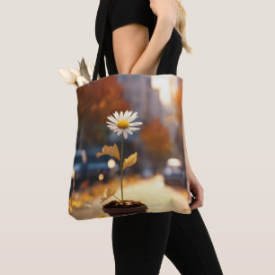 Ein winziger Tontopf voller schmutziger Tasche