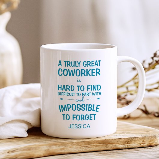 Ein wirklich großer Mitarbeiter mit Namen Kaffeetasse