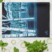 Ein Wolf im Schnee Geschirrtuch (Gefaltet)