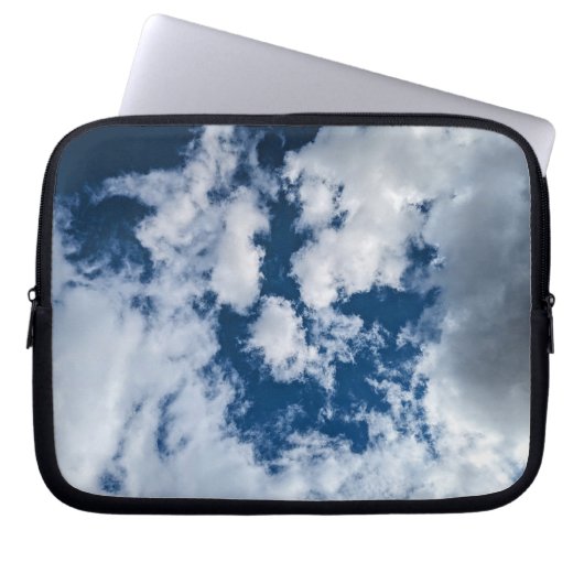 Ein Wolkenwirbel Laptopschutzhülle (Vorderseite)