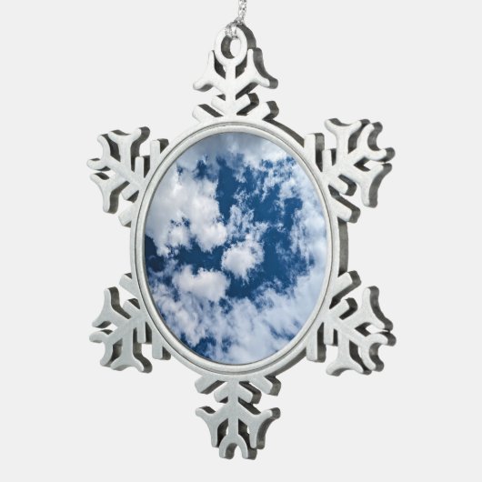 Ein Wolkenwirbel Schneeflocken Zinn-Ornament (Rechts)