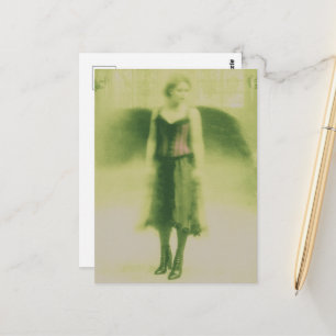 Ein wunderschöner gotischer Engel Faux Vintage-Fot Postkarte