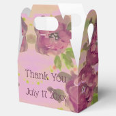 Ein wunderschöner Hochzeitsgast in Purples Geschenkschachtel (Geöffnet)